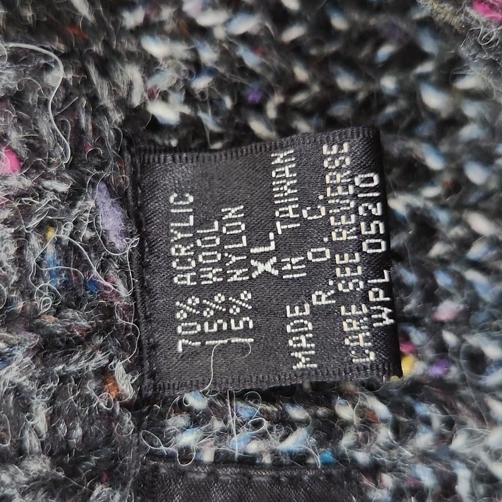 Plaid Crewneck Wool Blend Sweater Vintage Peter England - Picture 4 of 15